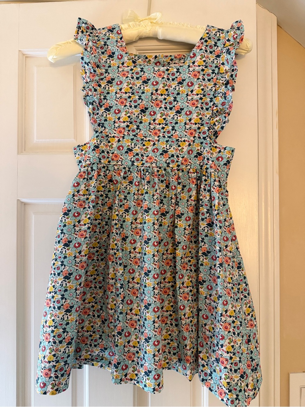 Girls Floral Ruffle Shoulder Casual Dress